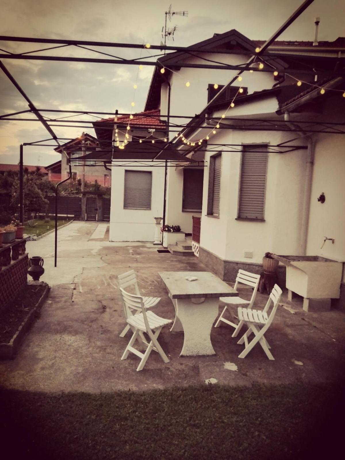 Casa Vacanze Terra Di Mezzo Invorio Inferiore Buitenkant foto